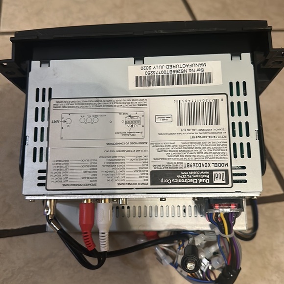 COPY - This is a dual touchscreen with the 6.2 inch  screen with Bluetooth. - Picture 3 of 7